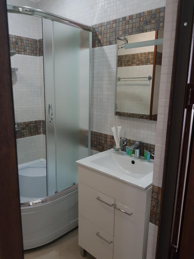 Aparthotel Viva Blue Batumi Esterno foto