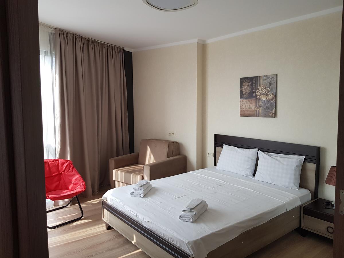 Aparthotel Viva Blue Batumi Esterno foto