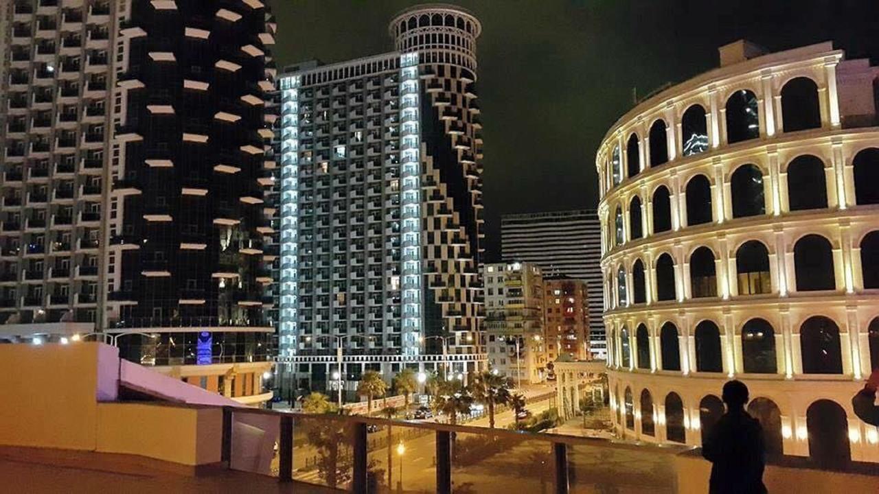 Aparthotel Viva Blue Batumi Esterno foto