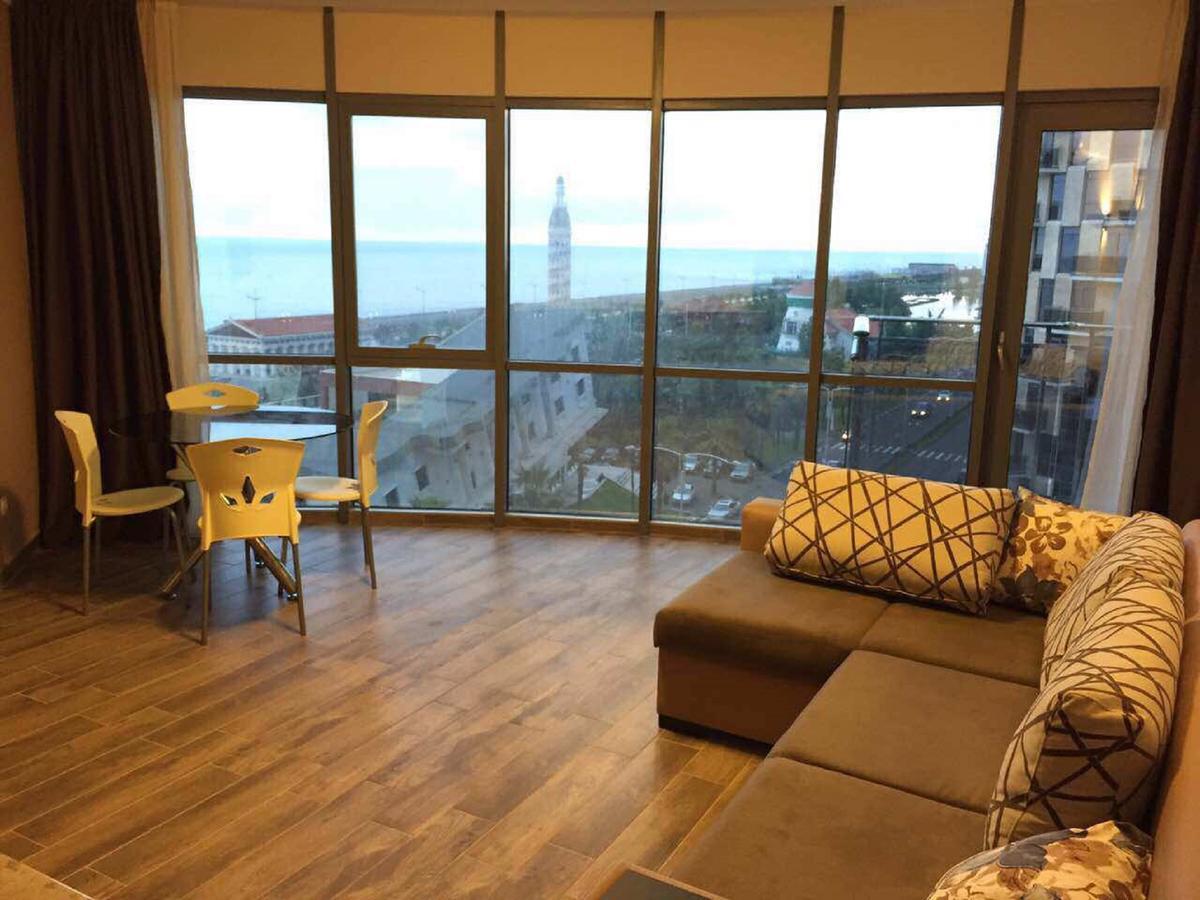 Aparthotel Viva Blue Batumi Esterno foto